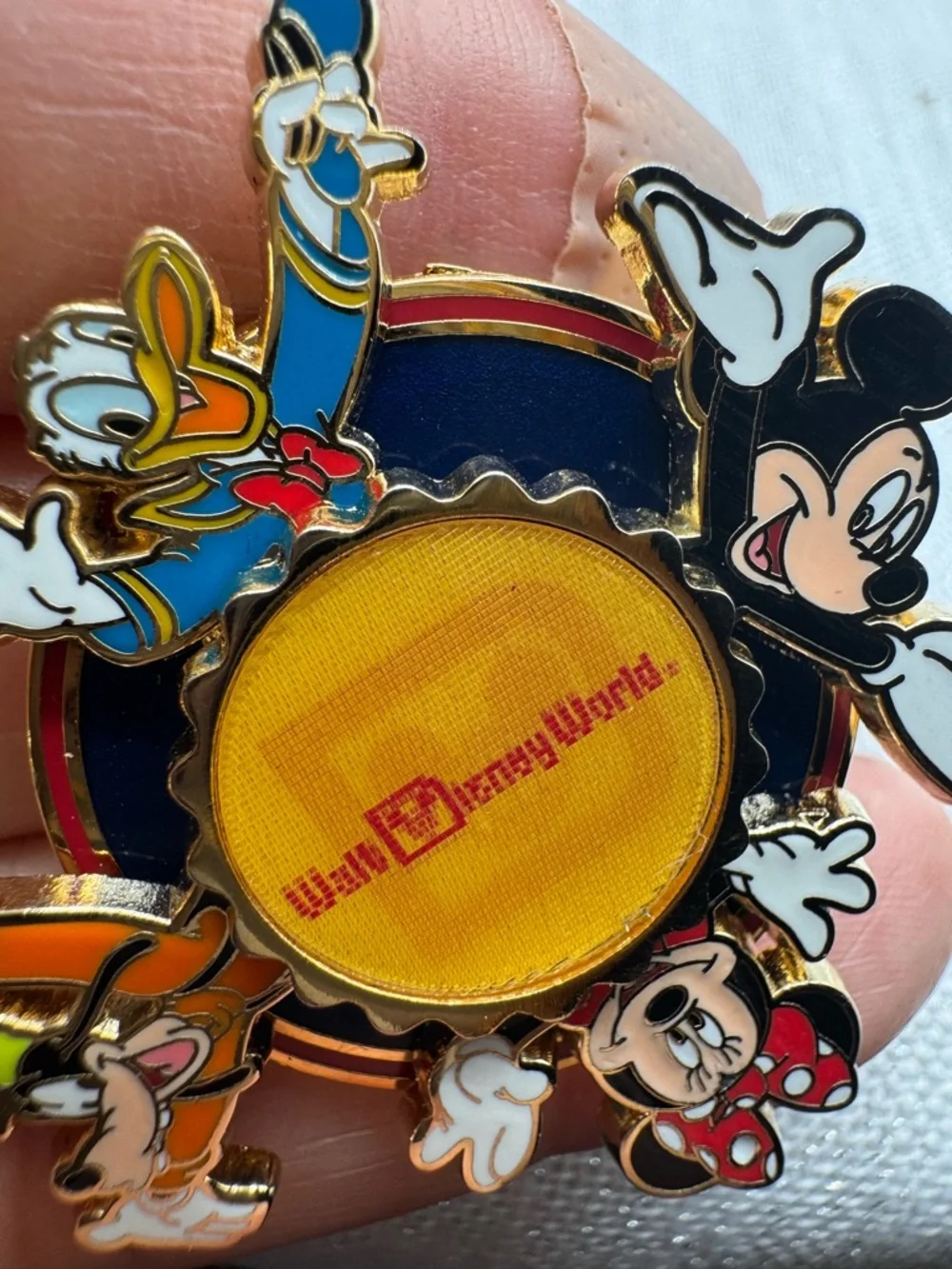 Disney 40th Anniv. spinner pin Mickey Mouse Minnie Mouse Donald Duck Goofy 3D